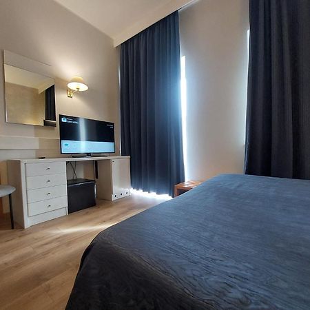 Eurohotel Пиаченца Екстериор снимка