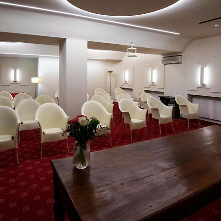 Eurohotel Пиаченца Екстериор снимка