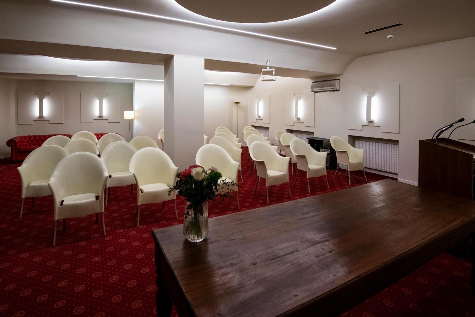 Eurohotel Пиаченца Екстериор снимка