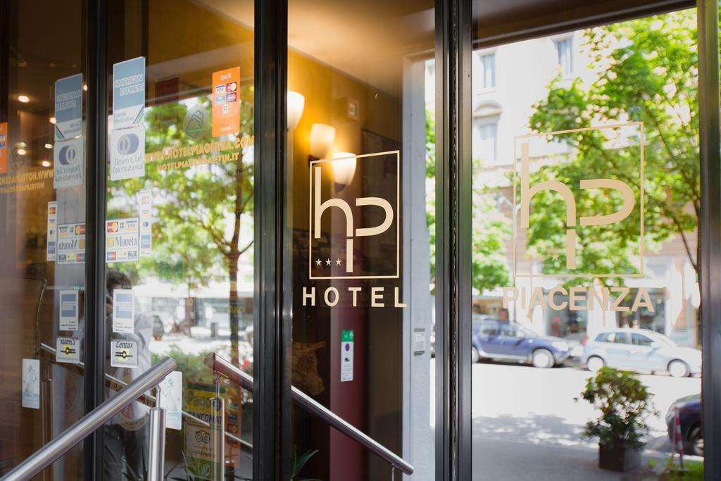 Eurohotel Пиаченца Екстериор снимка